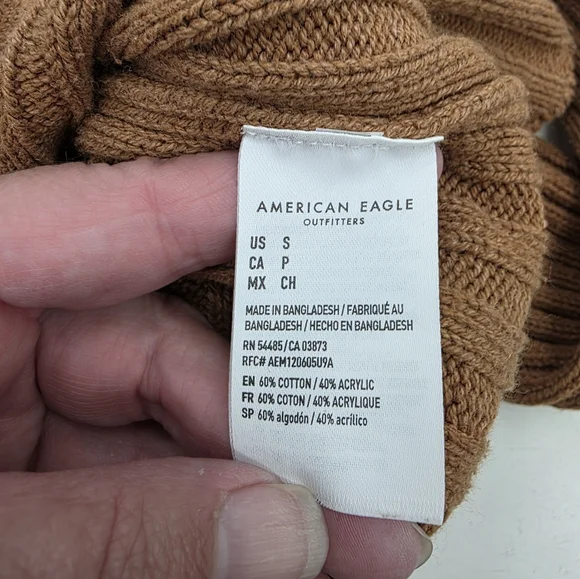 American Eagle Outfitters Tan V-Neck Cropped Cardigan - Picture 8 of 8